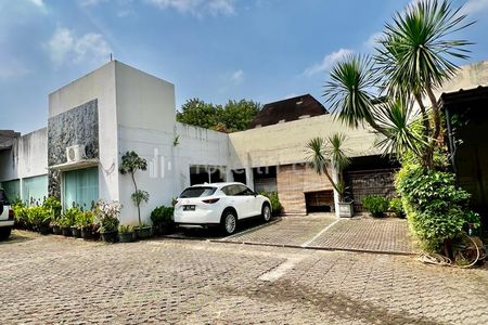 Dijual Rumah Lama dan Rumah Kost 18 Kamar (Siap Huni) di Cilandak Barat, Jakarta Selatan