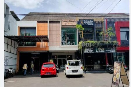 Sewa Ruko Siap Pakai, Bekas Kafe, 2 Lantai Strategis Ramai di Raya Condet, Belekambang, Kramat Jati, Jakarta Timur