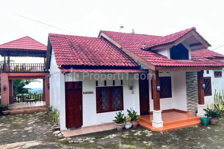 Jual Villa Luas Tanah 350m² View Istimewa di Kawasan Wisata Kemuning Karanganyar Jawa Tengah