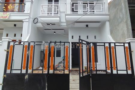 Tampak depan