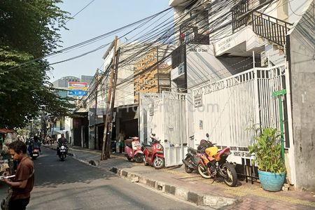 Jual Rumah Kost di Tanjung Duren Utara, Jakarta Barat