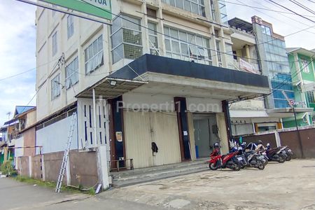 Jual Ruko Gandeng 2, Strategis di Jalan Merdeka Kota Pontianak Kalimantan Barat, Lokasi Ramai, Pinggir Jalan