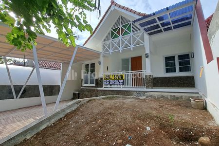 Dijual Rumah Baru di Jalan Bulevard Hadap Utara di Bandung