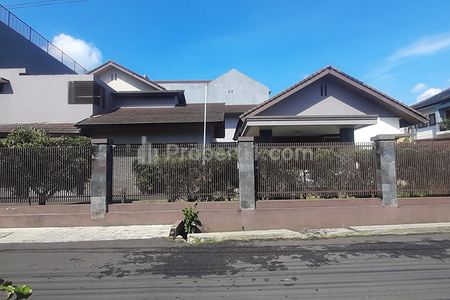 Jual Rumah Lux Bersih Terawat di Jalan Tubagus Ismail Dago Bandung