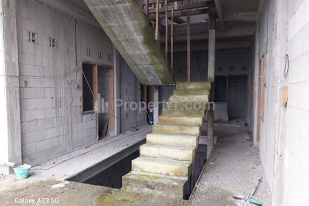 Dijual Kost-kostan Apa Adanya ke Kampus UB Malang (Bisa Jalan Kaki) Kamar Tidur Ada 24