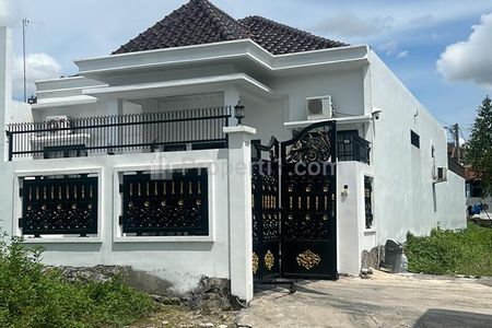Dijual Rumah Mewah Fasilitas Swimming Pool Dekat SEION Kota Serang