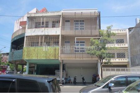 Dijual Ruko 3 Lantai dengan Lokasi Strategis di Kapasari, Genteng, Surabaya