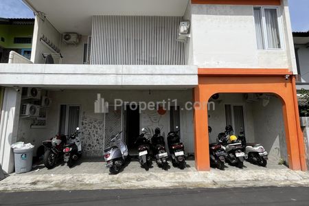 Dijual Kost Exclusive 13 Kamar Full Penghuni Seputar Condongcatur Yogyakarta Dekat Kampus Amikom, UPN, FE UII