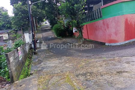 Dijual Murah Bawah NJOP Rumah Luas di Sawunggaling Banyumanik Semarang