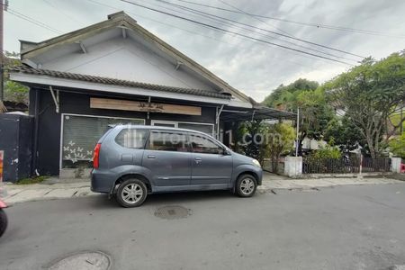 Dijual Tanah Super Strategis Bonus Bangunan di Jl. Kaliurang Km. 4 Sleman Yogyakarta Dekat UGM, UNY