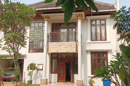 Dijual Rumah Cluster 4 Unit Halaman Luas di Cilandak - Dapsus Jakarta Selatan