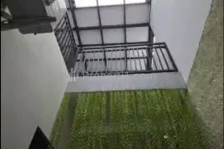 Dijual Rugi Rumah Harga di Bawah Pasar Surat on Hand Lokasi Sojland Sidoarjo