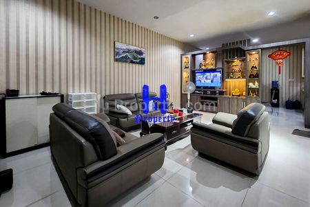 Dijual Rumah Siap Huni Furnished di Komplek Cemara Asri Medan Jalan Violet