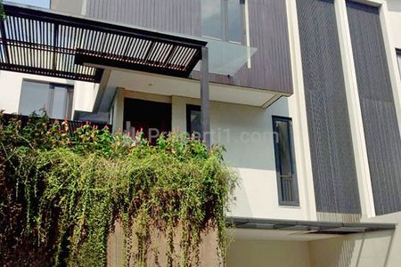 Disewakan Rumah TownHouse di Cipete/Cilandak/Kemang Jakarta Selatan STD414