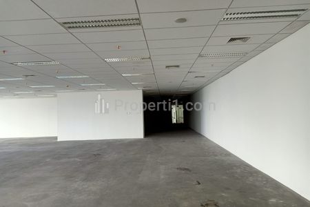 Disewakan Office Space / Ruang Kantor, Bare Condition - Centennial Tower, Gatot Subroto Jakarta Selatan