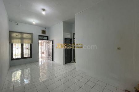 Dijual Rumah 1,5 Tingkat Siap Huni di Komplek Cemara Hijau - Medan