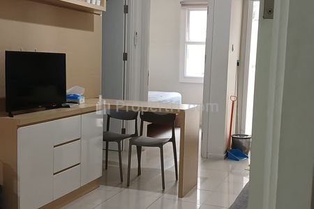 Living Room/Common Area