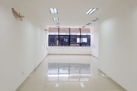 Dijual Ruko Plaza Kebon Jeruk, Jakarta Barat