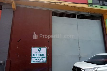 Jual Gudang Kosong di Komplek Tritan Taman Tanrise Sidoarjo