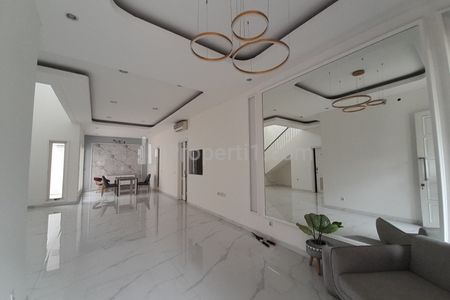 Jual Rumah The Spring Cluster Grisea Gading Serpong Tangerang