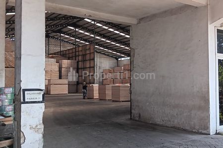 Dijual Gudang Luas 3950 m2 Lokasi Raya Utama Kabupaten Gresik