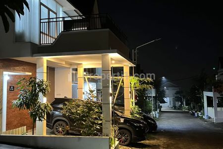Dijual Rumah Baru 2 Lantai di Joyoagung Malang