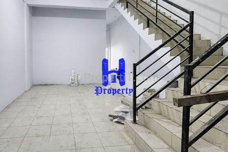 Jual Ruko 3,5 Lantai di Komplek Cemara Asri Medan Jalan Berjaya