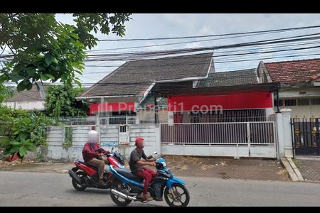 Dijual Rumah Dalam Komplek Mewah di Cinere, Depok