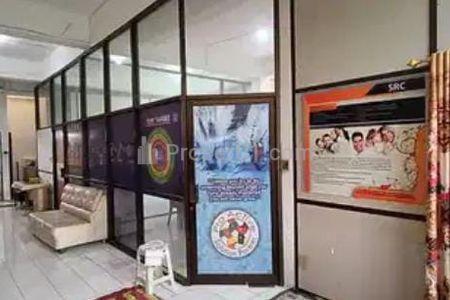 Jual Bangunan Tempat Usaha di Raya Krukah, Surabaya