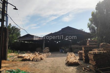 Dijual Gudang di Jalan Raya Kedamean Kabupaten Gresik