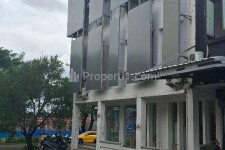 Sewa Ruko Hoek 3 Lantai Lokasi Strategis di Boulevard Legenda Wisata Cibubur Bogor, Akses Mudah, Lokasi Premium