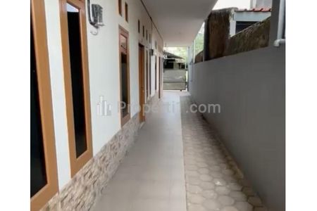 Dijual Kontrakan 13 Pintu 2 Lantai Murah, di Jatiwaringin, Pondok Gede, Bekasi