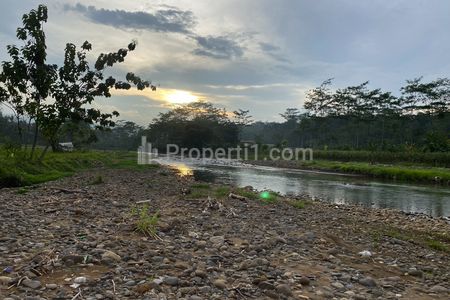Dijual Tanah 2855m² – Perbatasan Sungai di Jalan Raya Bejen, Temanggung