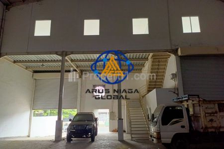 Disewakan Gudang dengan Loading Dock di Kawasan Delta Silicon 2, Bekasi