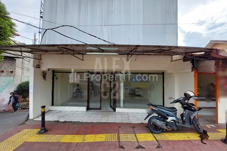 Disewakan Ruko di Taman Margasatwa Pasar Minggu Jakarta Selatan