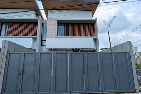 Dijual Rumah Baru Modern Minimalis 2 Lantai di Jalan Palagan Km 9,5 Yogyakarta