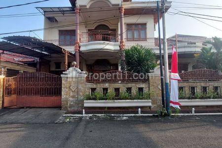 Dijual Rumah di Perumahan Jatiwaringin Permai, Komplek Auri Jaktim