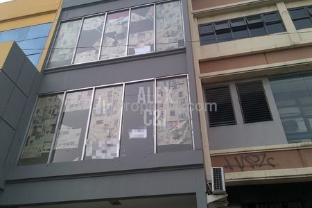 Disewakan Ruko Strategis di Kebayoran Lama Jakarta Selatan
