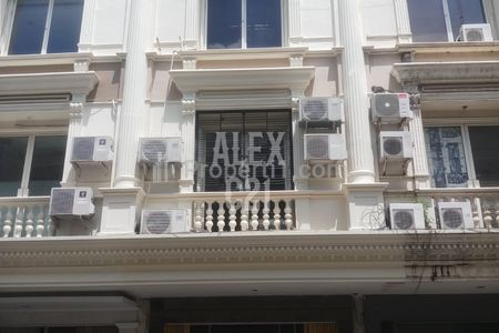 Dijual Ruko 3 Lantai di Tebet Jakarta Selatan