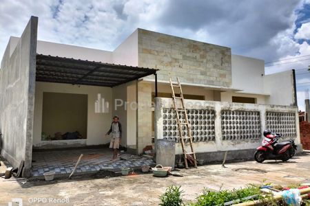 Dijual Rumah Progres Finishing Timur Pasar Gentan Sleman