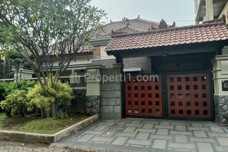 Dijual Rumah SHM di Raya Kutisari Indah, Surabaya