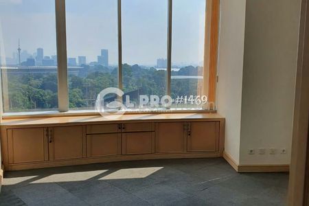 Disewakan Kantor Office Space di Menara Sudirman Office Building Luas 218m2 Lokasi Strategis di Sudirman Senayan Jakarta Selatan