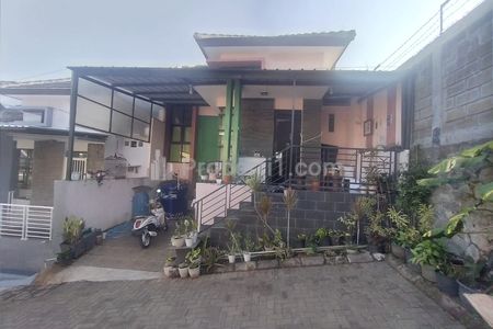 Jual Rumah Besar Siap Huni dalam Komplek Murah di Kawasan Sejuk Pada Asih Cisarua Bandung Barat