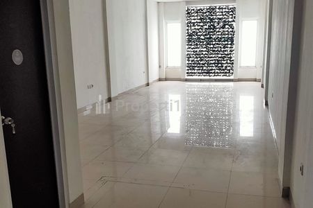 Dijual Rukan di Komplek di Lokasi Strategis di Jagakarsa, Jakarta Selatan