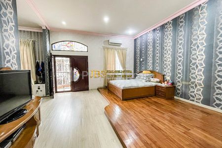 Jual Rumah 2,5 Tingkat di Komplek Taman Anggrek Jalan T. Amir Hamzah Medan