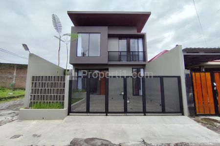 Jual Rumah Baru Modern Minimalis Full Furnish di Jl. Kaliurang Km 6,5 Yogyakarta Dekat UGM, Al Azhar