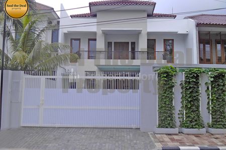 Disewakan Rumah di Area Menteng Jakarta Pusat STD139