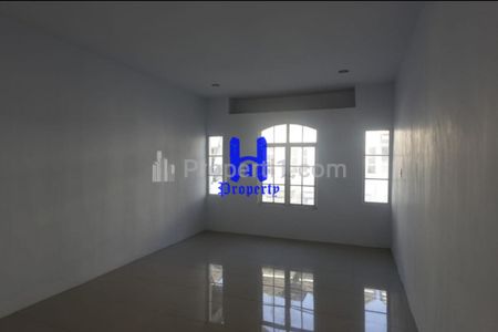 Jual Rumah Baru Siap Huni di Komplek Green Sevilla Jalan Pasar 3 - Krakatau