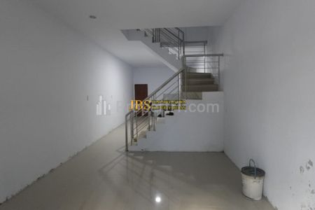 Dijual Rumah Baru di Komplek Green Sevilla Jalan Pasar 3 - Krakatau, Medan