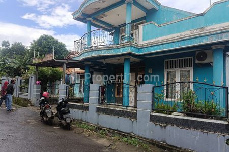 Dijual Rumah Hook Pinggir Jalan Raya Dekat Alun-alun Serang